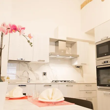 Casanova Lux Ground Floor Apt Firenze
